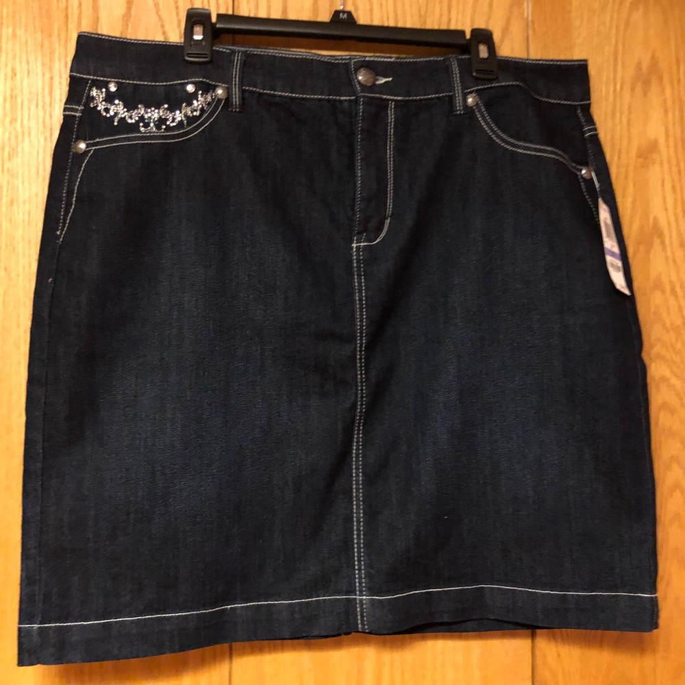 NWT jean skirt size 18